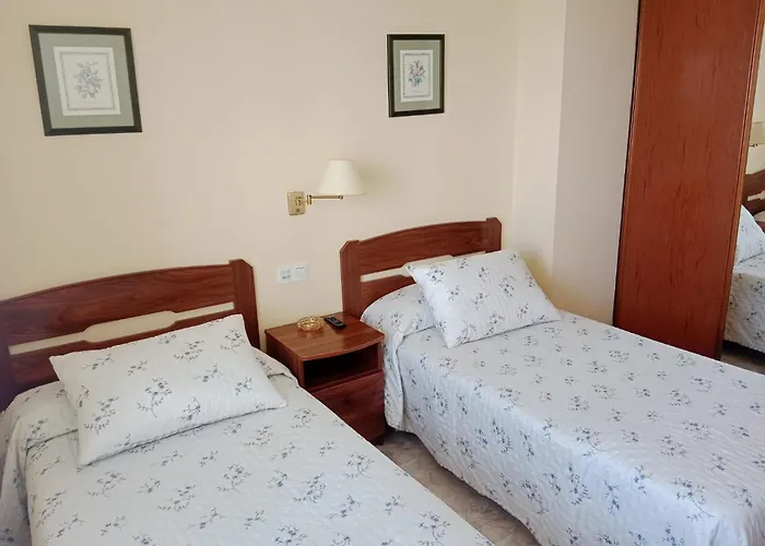 Acantilado Πανσιόν Villadaíde